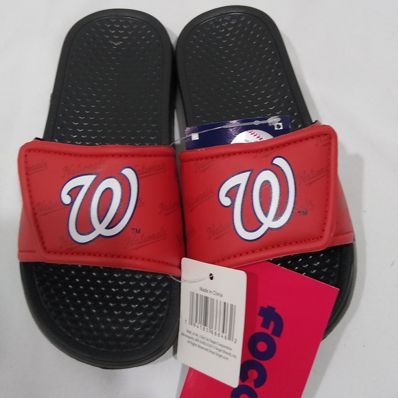 NWT Washington Nationals Baseball Slides Youth Small - Picture 6 of 7